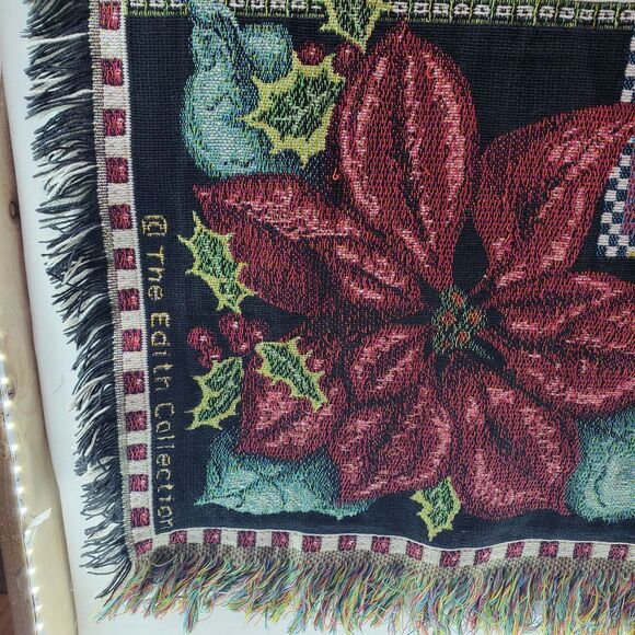 Goodwin Weavers The Edith Collection Throw Blanket 14900 Santa Claus Christmas - Picture 4 of 9